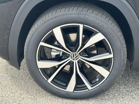 New 2026 Volkswagen Atlas SEL Premium R-Line AWD/4WD image 7