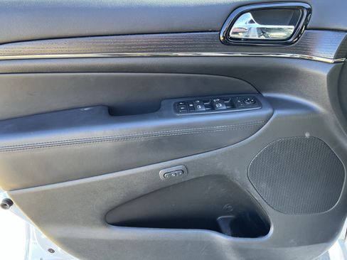 Used 2020 Jeep Grand Cherokee High Altitude image 14