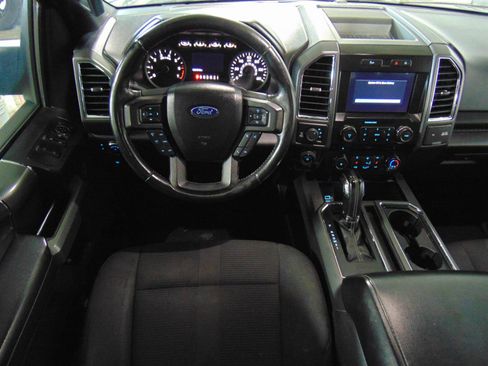 Used 2017 Ford F150 XLT w/ Equipment Group 302A Luxury AWD/4WD image 11