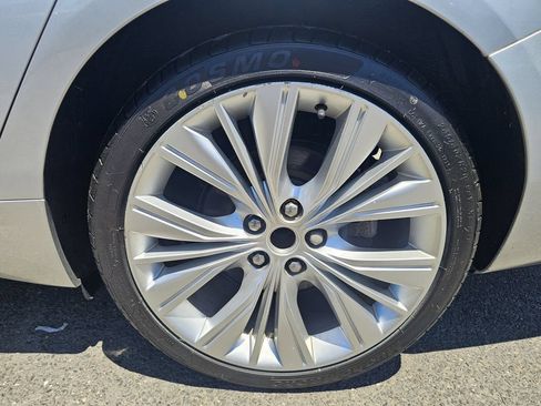 Used 2017 Chevrolet Impala Premier w/ Enhanced Convenience Package FWD image 13