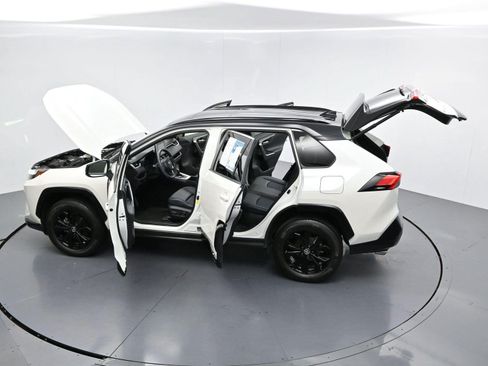 Used 2022 Toyota RAV4 XSE AWD/4WD image 45