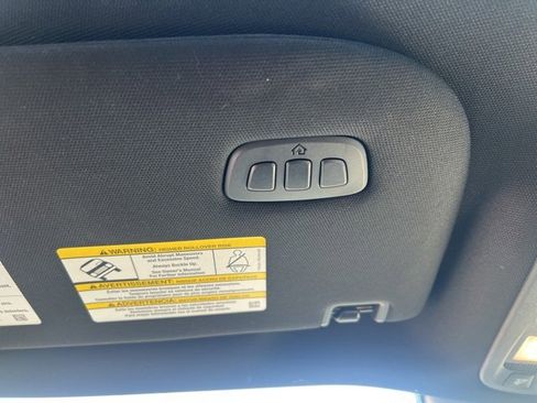 Certified 2024 Ford Expedition Platinum image 36