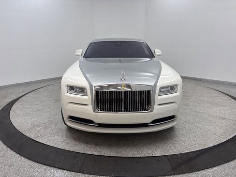 Used 2016 Rolls-Royce Wraith image 24