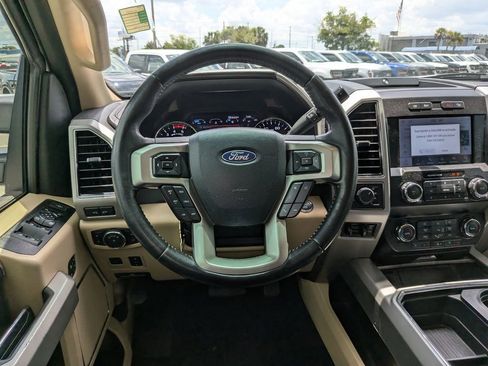 Used 2021 Ford F250 Lariat w/ Lariat Ultimate Package AWD/4WD image 18