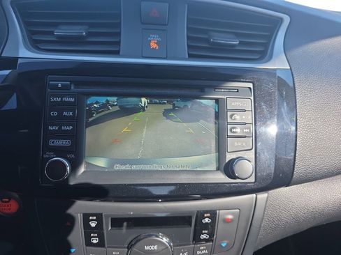 Used 2018 Nissan Sentra SV w/ Premium Package (P01) image 19