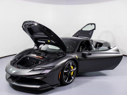 Certified 2023 Ferrari SF90 Stradale image 33
