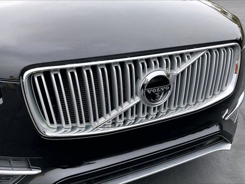 Used 2017 Volvo XC90 T6 Inscription w/ Vision Package image 34