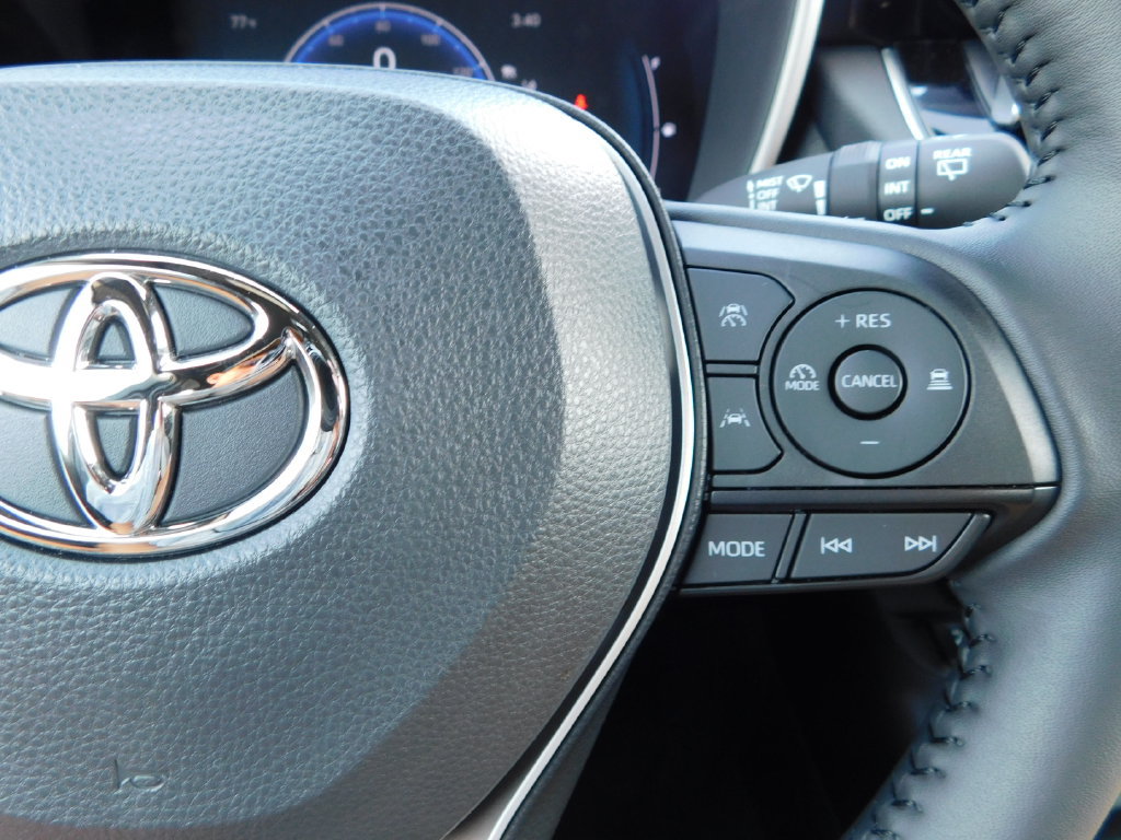 Used 2024 Toyota Corolla XSE FWD image 29