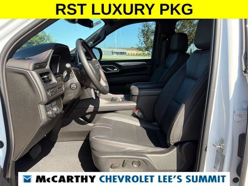 Used 2024 Chevrolet Suburban RST w/ Luxury Package AWD/4WD image 53