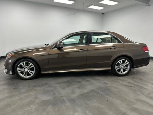 Used 2014 Mercedes-Benz E 350 4MATIC Sedan image 3