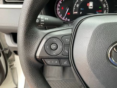 Used 2024 Toyota RAV4 XLE w/ Convenience Package FWD image 12