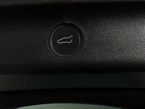 Used 2023 Tesla Model Y Long Range image 27