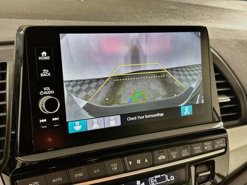 Used 2025 Honda Odyssey EX-L image 22