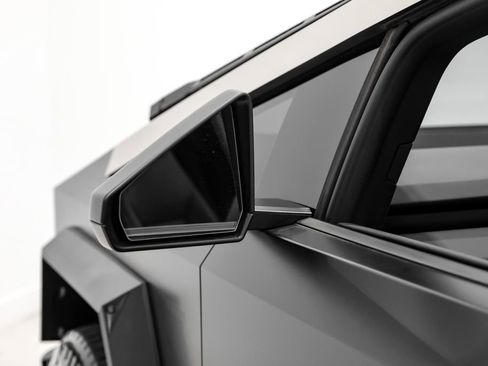 Used 2024 Tesla Cybertruck AWD Crew Cab image 35