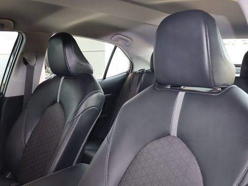 Used 2024 Toyota Camry XSE FWD image 15