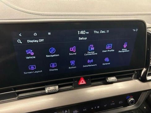 Used 2025 Kia Sportage EX w/ Premium Package image 41