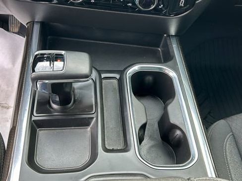 Used 2024 Chevrolet Silverado 1500 LT image 22