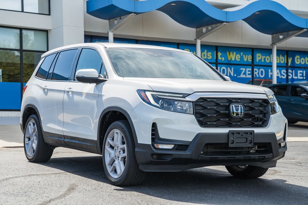 Certified 2025 Honda Passport EX-L image 1