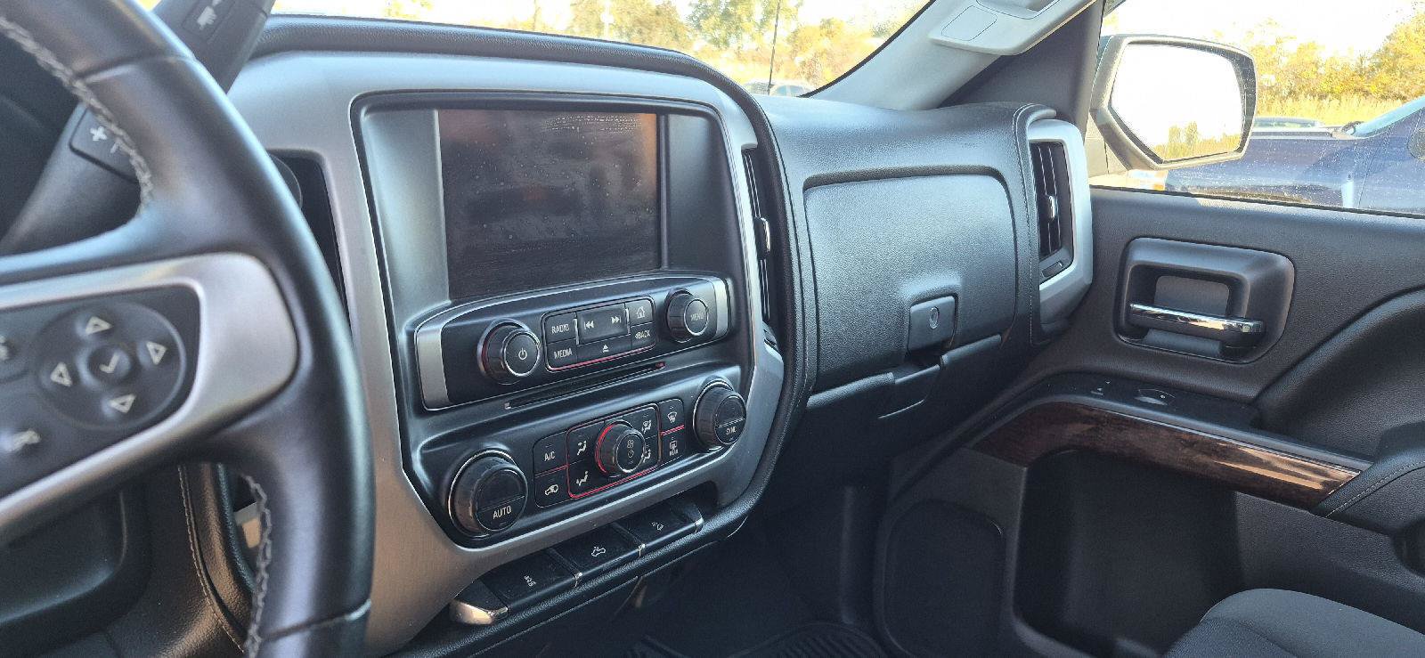 Used 2014 GMC Sierra 1500 SLE w/ SLE Value Package AWD/4WD image 10