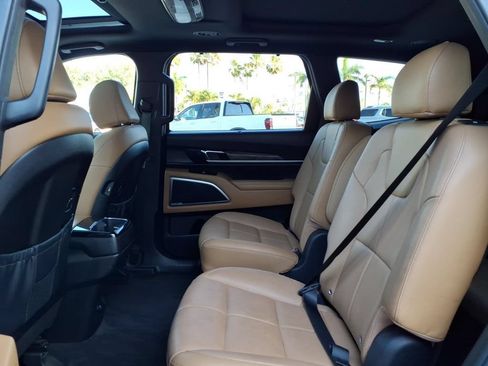 Used 2022 Kia Telluride SX FWD image 10