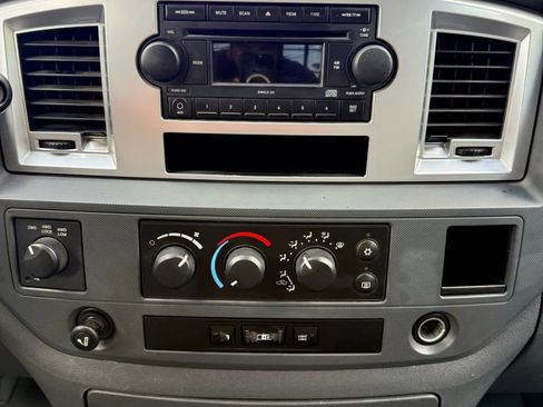 Used 2008 Dodge Ram 2500 Truck SLT w/ Popular Equipment Group image 13