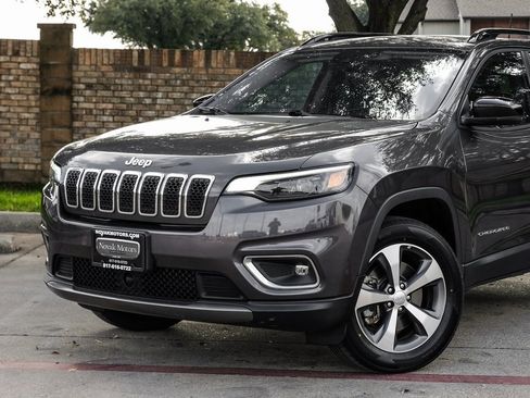 Used 2022 Jeep Cherokee Limited image 12