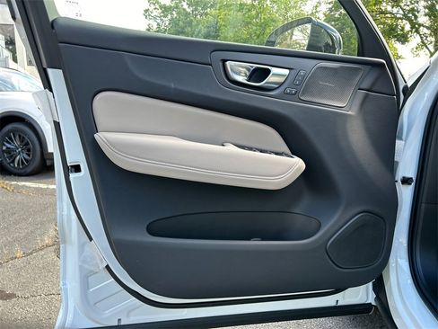New 2026 Volvo XC60 B5 Plus w/ Protection Package Premier image 10