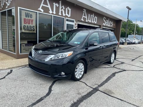 Used 2015 Toyota Sienna Limited Premium AWD/4WD image 2