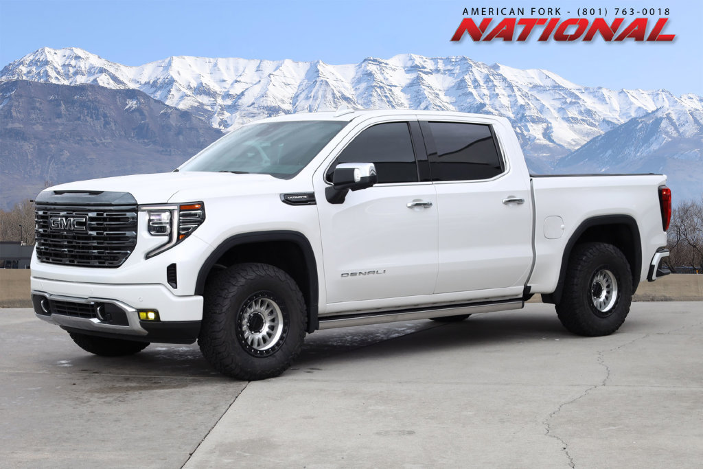 Used 2023 GMC Sierra 1500 Denali Ultimate AWD/4WD image 1