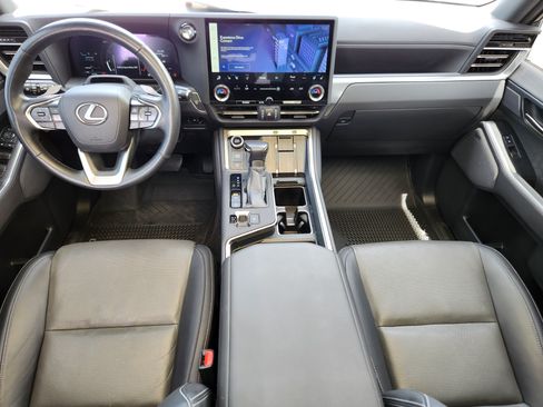 Used 2024 Lexus GX 550 w/ Cold Area Package AWD/4WD image 15
