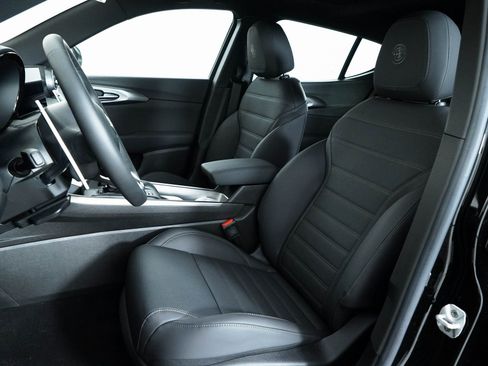 New 2024 Alfa Romeo Tonale Ti image 14