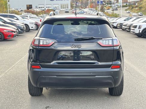 Used 2023 Jeep Cherokee Altitude Lux image 4
