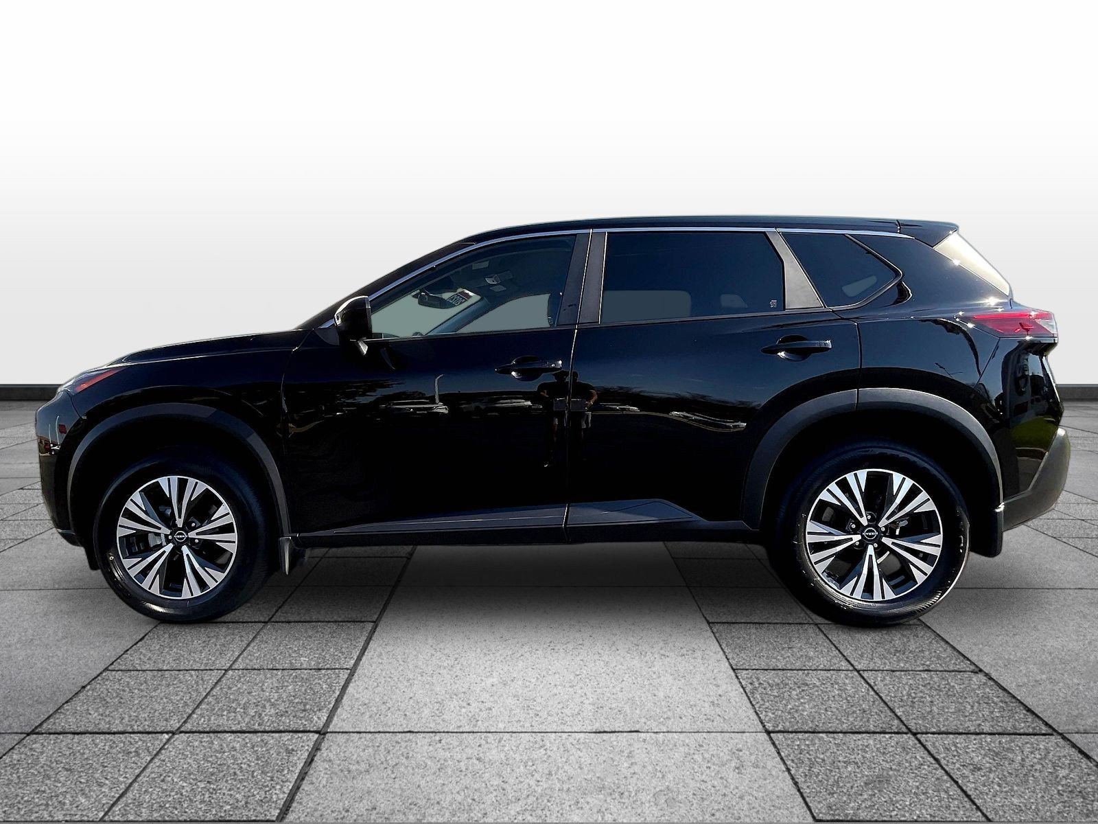 Used 2023 Nissan Rogue SV AWD/4WD image 8