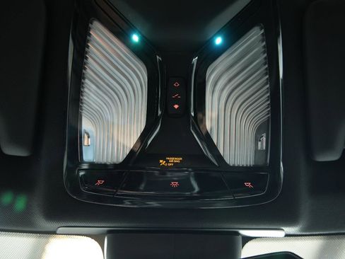 Used 2023 BMW 330e xDrive image 45