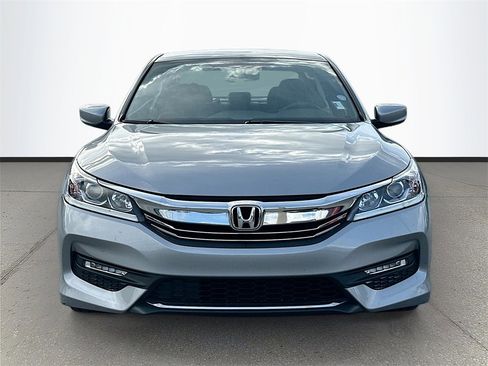 Used 2017 Honda Accord Sport image 2