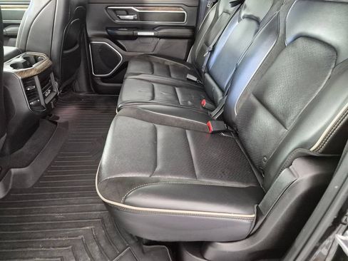 Used 2019 RAM 1500 Laramie AWD/4WD image 28