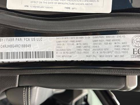 Certified 2024 Jeep Grand Cherokee Limited w/ Luxury Tech Group II AWD/4WD image 28