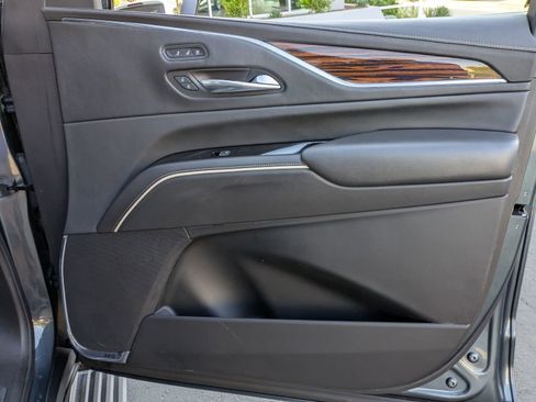 Used 2021 Cadillac Escalade Premium Luxury w/ Driver Assist Tech Package AWD/4WD image 19