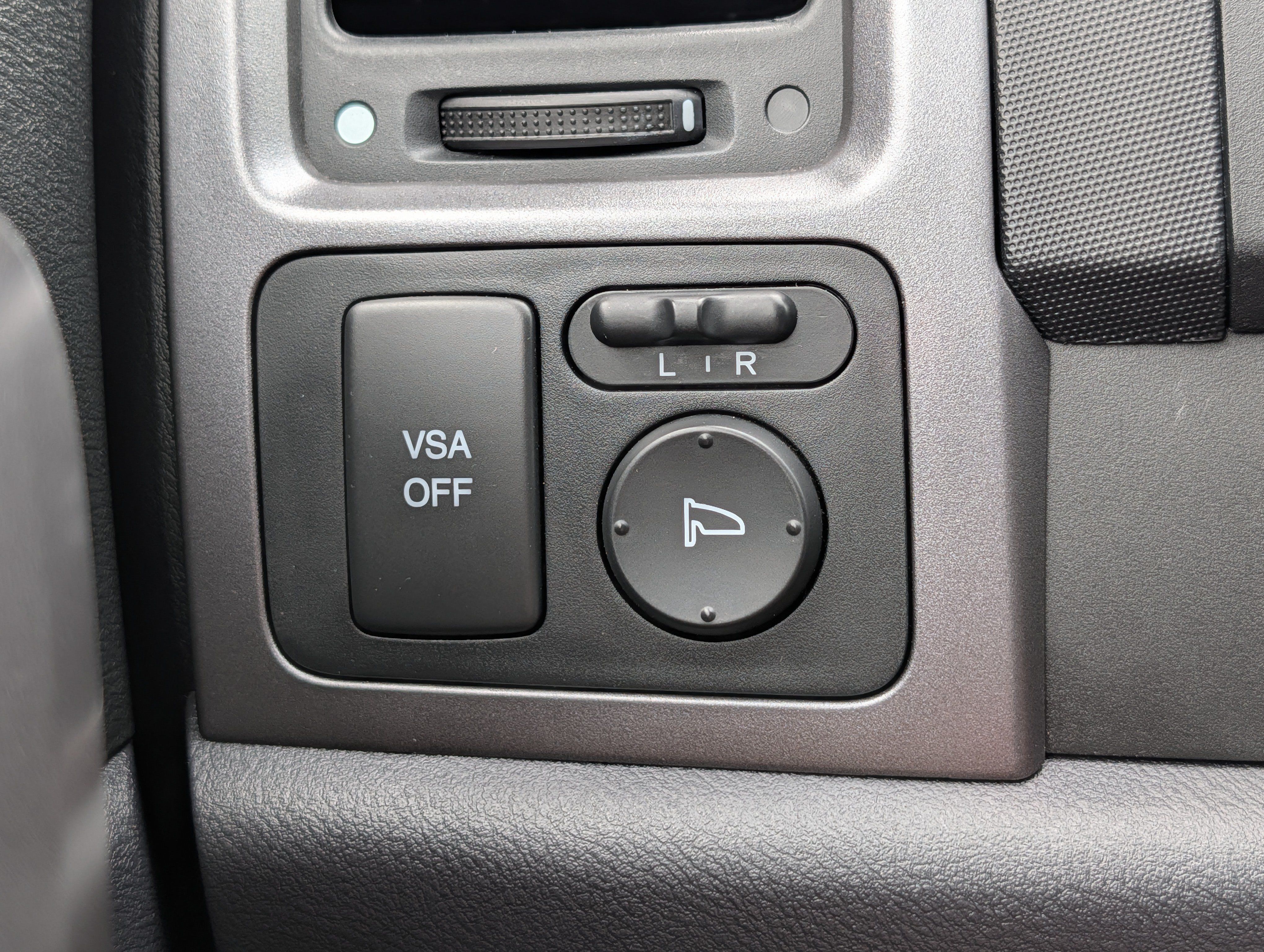 Used 2009 Honda CR-V LX image 26
