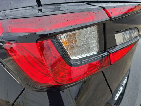 Certified 2025 Subaru Crosstrek 2.5i Limited w/ Crosstrek Mirror Package AWD/4WD image 30