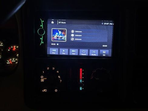 Used 2006 GMC Sierra 1500 SLE w/ Light Duty Power Package AWD/4WD image 9