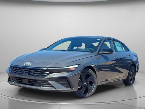 New 2026 Hyundai Elantra SEL Sport image 2