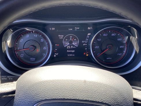 Used 2018 Dodge Charger SXT Plus w/ Navigation & Travel Group image 9