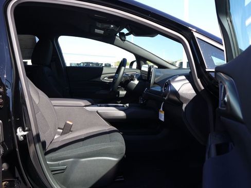 New 2026 Chevrolet Equinox EV LT w/ Comfort Package image 37