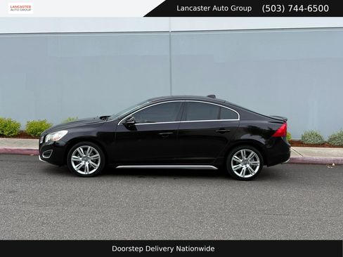 Used 2012 Volvo S60 T5 FWD image 3