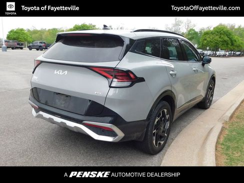 Used 2023 Kia Sportage SX image 4