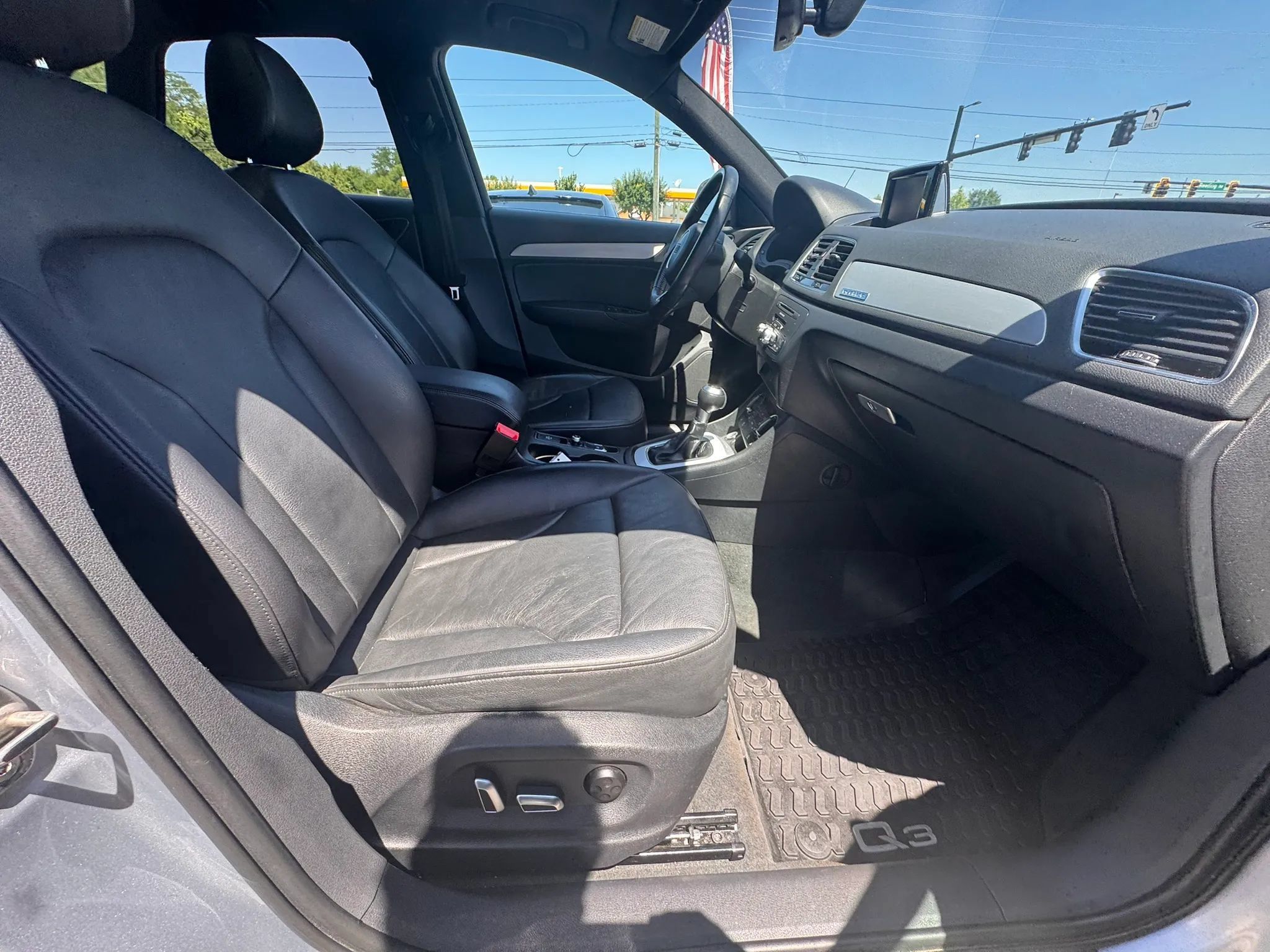 Used 2018 Audi Q3 2.0T Premium AWD/4WD image 26