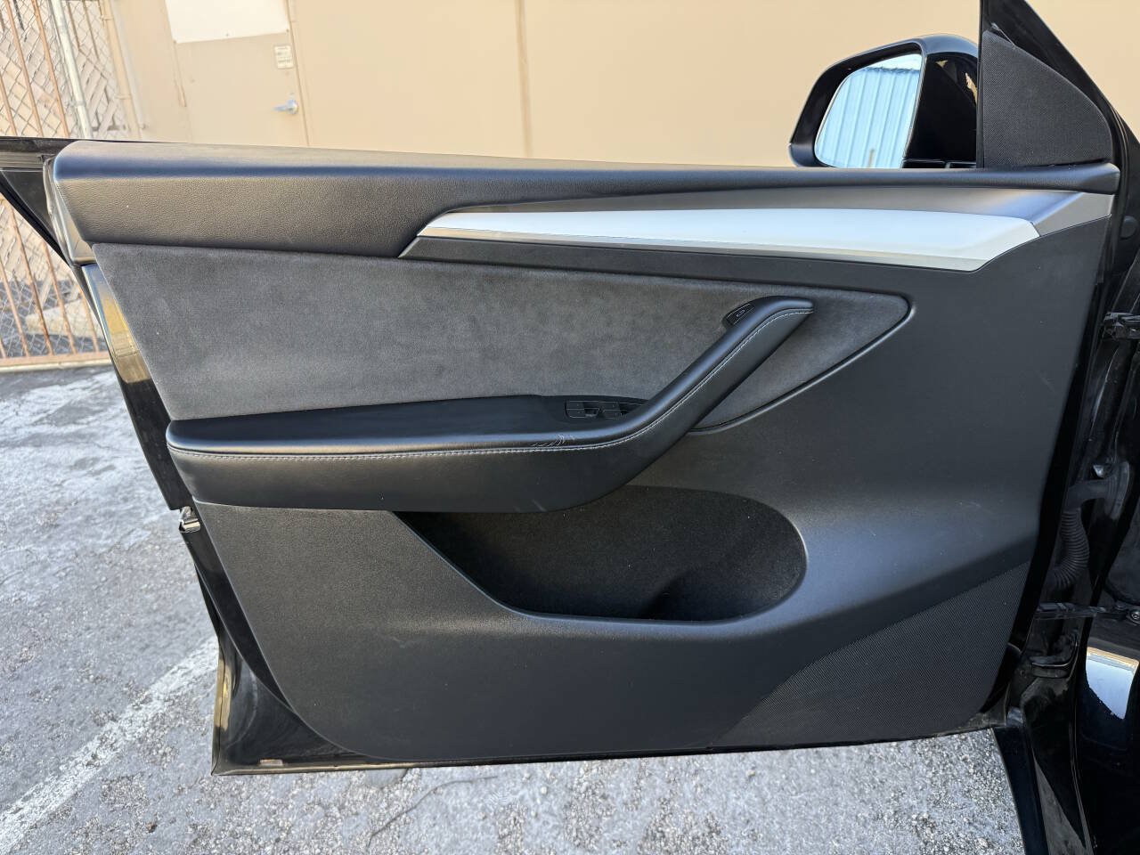 Used 2023 Tesla Model Y Long Range AWD/4WD image 19