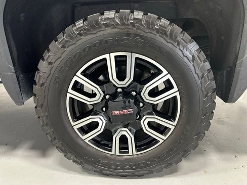 Used 2022 GMC Sierra 2500 AT4 image 63