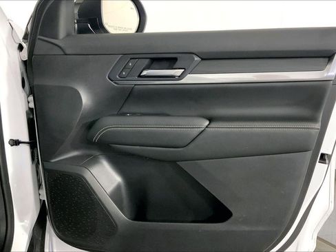 Used 2025 GMC Terrain Elevation FWD image 25